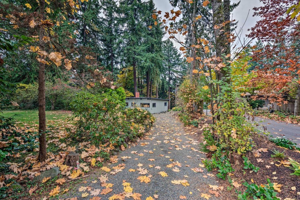 Updated 1970S Island Bungalow, 8 Miles To Seattle! Villa Mercer Island Eksteriør bilde